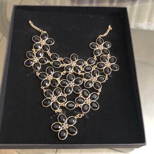 Necklace with black onyx flowers